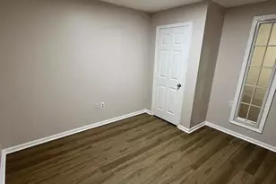 2317 E Fayette St, Baltimore, MD 21224 - Photo 14