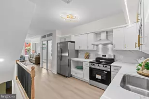1008 E Biddle St, Baltimore, MD 21202 - Photo 8