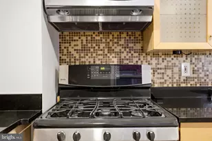 420 S Regester, Baltimore, MD 21231 - Photo 6