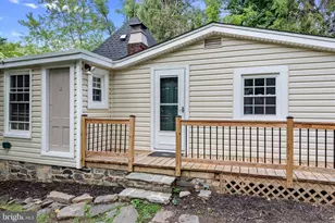 6204 Gernand Rd, Baltimore, MD 21209 - Photo 2