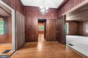 6204 Gernand Rd, Baltimore, MD 21209 - Photo 8