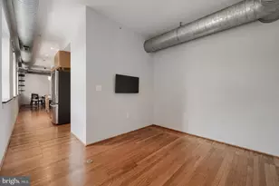 104 W Madison St, Baltimore, MD 21201 - Photo 6