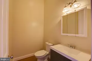 2118 St Paul St, Baltimore, MD 21218 - Photo 18