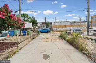 2127 W Mulberry St, Baltimore, MD 21223 - Photo 22