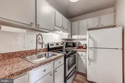 1 E University Parkway #307, Baltimore, MD 21218 - Photo 10