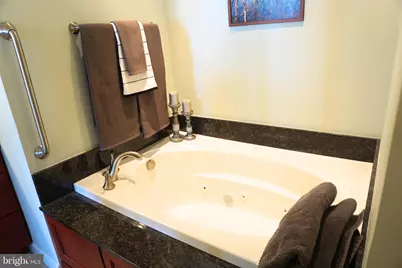 100 Harborview Drive #611, Baltimore, MD 21230 - Photo 24