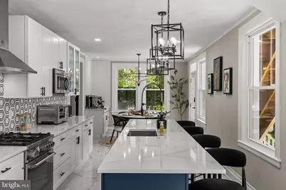 300 Goodwood Gardens, Baltimore, MD 21210 - Photo 12