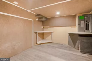 1123 W Lombard St, Baltimore, MD 21223 - Photo 36