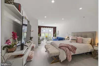 250 President Street #211, Baltimore, MD 21202 - Photo 12