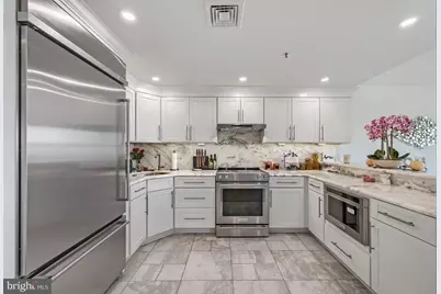250 President Street #211, Baltimore, MD 21202 - Photo 8