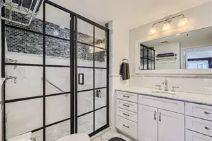 250 President St, Baltimore, MD 21202 - Photo 42