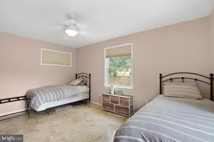 6609 Western Run Dr, Baltimore, MD 21215 - Photo 36