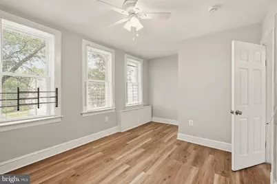 821 Pontiac, Baltimore, MD 21225 - Photo 18