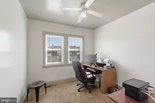 4005 Woodridge Rd, Baltimore, MD 21229 - Photo 12