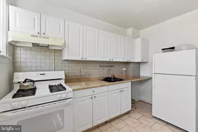 4005 Woodridge Road, Baltimore, MD 21229 - Photo 6