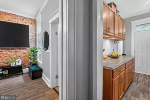 2427 Linden Ave, Baltimore, MD 21217 - Photo 14
