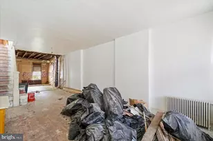 522 E 35th St, Baltimore, MD 21218 - Photo 4