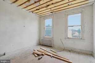 522 E 35th St, Baltimore, MD 21218 - Photo 14