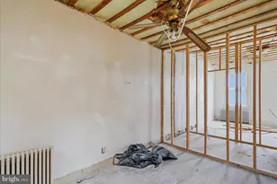 522 E 35th St, Baltimore, MD 21218 - Photo 12