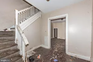 214 N Fulton Ave, Baltimore, MD 21223 - Photo 2