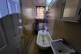 702 N Glover St, Baltimore, MD 21205 - Photo 16