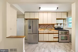 1214 Anglesea St, Baltimore, MD 21224 - Photo 12