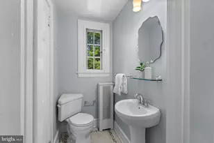 306 Broxton Rd, Baltimore, MD 21212 - Photo 18