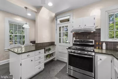 306 Broxton Road, Baltimore, MD 21212 - Photo 16