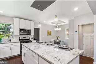 3400 Dennlyn Rd, Baltimore, MD 21215 - Photo 10