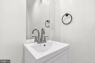830 N Bond St, Baltimore, MD 21205 - Photo 10
