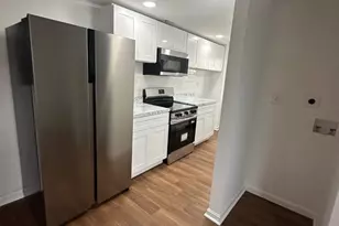 141 S Augusta Ave, Baltimore, MD 21229 - Photo 14