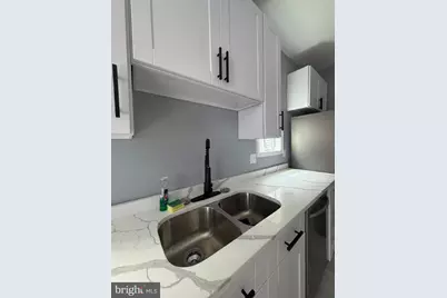 333 N Washburn Avenue, Baltimore, MD 21225 - Photo 10