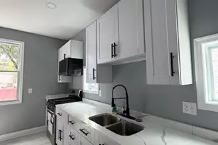 333 N Washburn Ave, Baltimore, MD 21225 - Photo 12