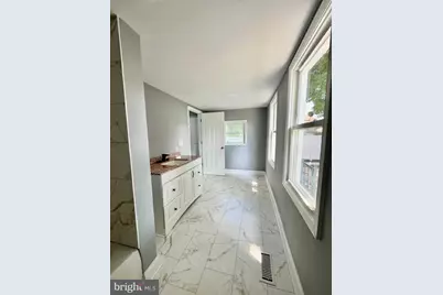 333 N Washburn Avenue, Baltimore, MD 21225 - Photo 20