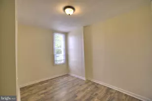 2540 Greenmount Ave, Baltimore, MD 21218 - Photo 12