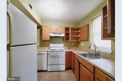 1131 N Gilmor Street #SECOND FLOOR, Baltimore, MD 21217 - Photo 8