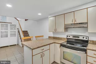 805 S Charles Street S, Baltimore, MD 21230 - Photo 10