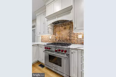 8 Club Road, Baltimore, MD 21210 - Photo 32