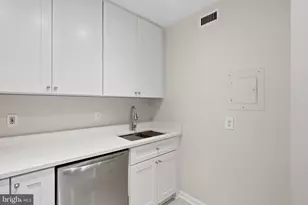 1101 St Paul St, Baltimore, MD 21202 - Photo 12