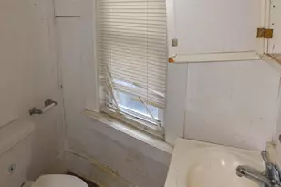 2420 Greenmount Ave, Baltimore, MD 21218 - Photo 44