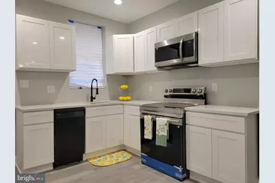 2745 W Mosher Street, Baltimore, MD 21216 - Photo 10
