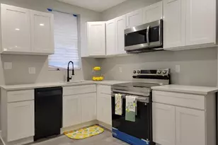 2745 W Mosher St, Baltimore, MD 21216 - Photo 10