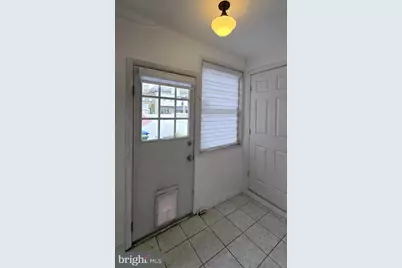 925 S Clinton Street S, Baltimore, MD 21224 - Photo 12