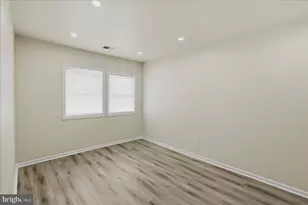 16 S Mt Olivet Ln, Baltimore, MD 21229 - Photo 18