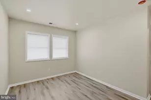 16 S Mt Olivet Ln, Baltimore, MD 21229 - Photo 22