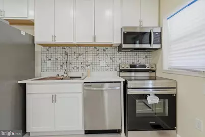 16 S Mount Olivet Lane, Baltimore, MD 21229 - Photo 10