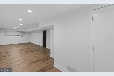 455 E Lorraine Avenue, Baltimore, MD 21218 - Photo 38