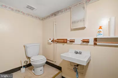 2530 N Calvert Street, Baltimore, MD 21218 - Photo 8