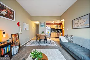 1011 Hunter St, Baltimore, MD 21202 - Photo 8
