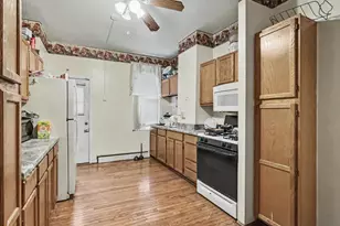 520 Sanford Pl, Baltimore, MD 21217 - Photo 6